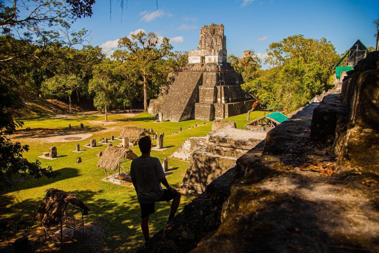 Tikal Backpackers Hostel Flores Exterior photo